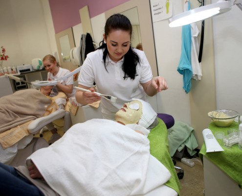 landeslehrlingswettbewerb-kosmetik_33448968400_o