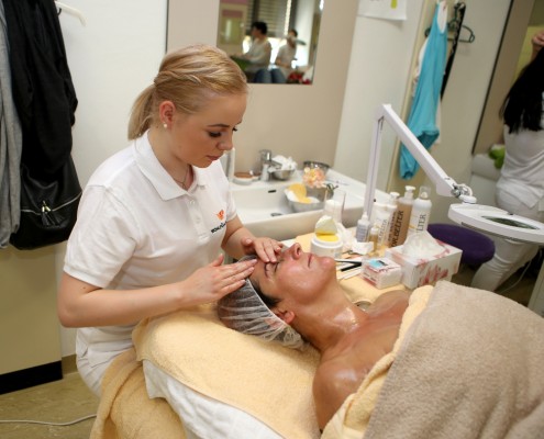 landeslehrlingswettbewerb-kosmetik_33704469281_o