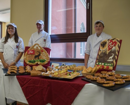 bundeslehrlingswettbewerb-der-bcker-2017-in-innsbruck-foto-copyright-hanno-mayer_35410679861_o