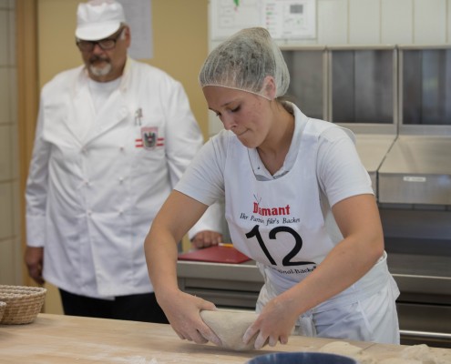 bundeslehrlingswettbewerb-der-bcker-2017-in-innsbruck-foto-copyright-hanno-mayer_35501888866_o