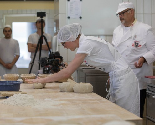 bundeslehrlingswettbewerb-der-bcker-2017-in-innsbruck-foto-copyright-hanno-mayer_35501888956_o