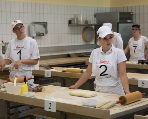 bundeslehrlingswettbewerb-der-bcker-2017-in-innsbruck-foto-copyright-hanno-mayer_35541063675_o