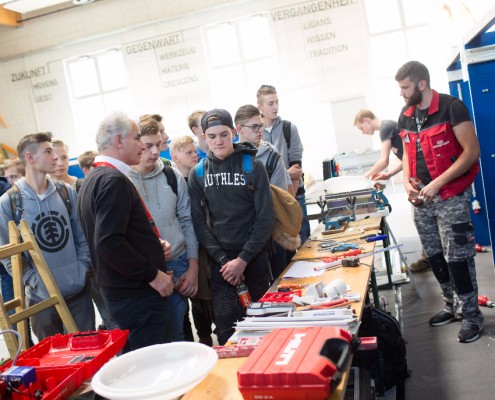 15-internationaler-lehrlingswettbewerb-der-elektrotechniker---56-oktober-2017_23736457428_o