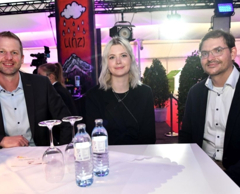 2021-05-27 16-15-35_1