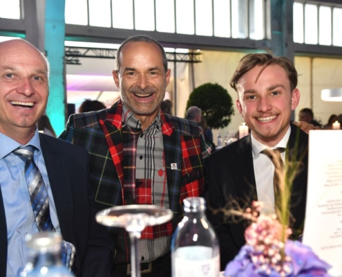 2021-05-27 16-39-28_1