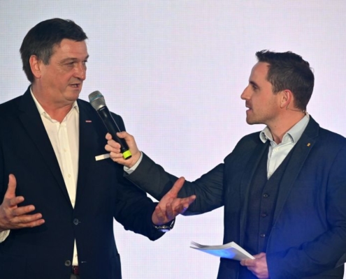 2021-05-27 16-58-31_1