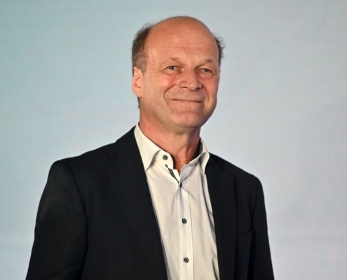 2021-05-27 17-22-05_2