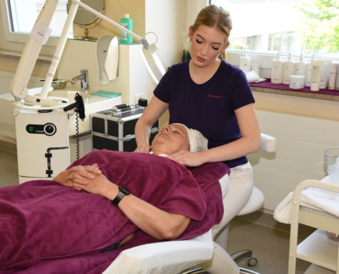 BLW Fußpflege, Massage, Kosmetik, Fantasie Make-up ___ junior-skills-2023_52956529357_o (137)