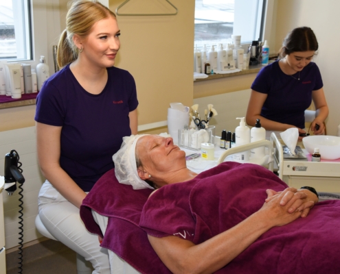 BLW Fußpflege, Massage, Kosmetik, Fantasie Make-up ___ junior-skills-2023_52956529357_o (163)