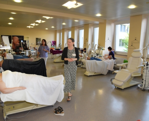 BLW Fußpflege, Massage, Kosmetik, Fantasie Make-up ___ junior-skills-2023_52956529357_o (224)