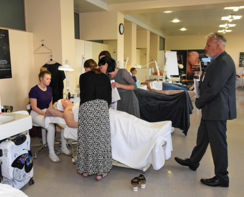 BLW Fußpflege, Massage, Kosmetik, Fantasie Make-up ___ junior-skills-2023_52956529357_o (250)