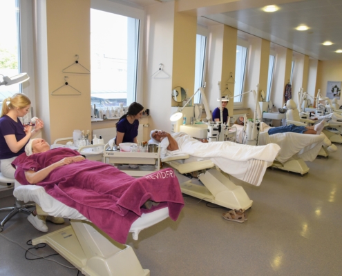 BLW Fußpflege, Massage, Kosmetik, Fantasie Make-up ___ junior-skills-2023_52956529357_o (50)